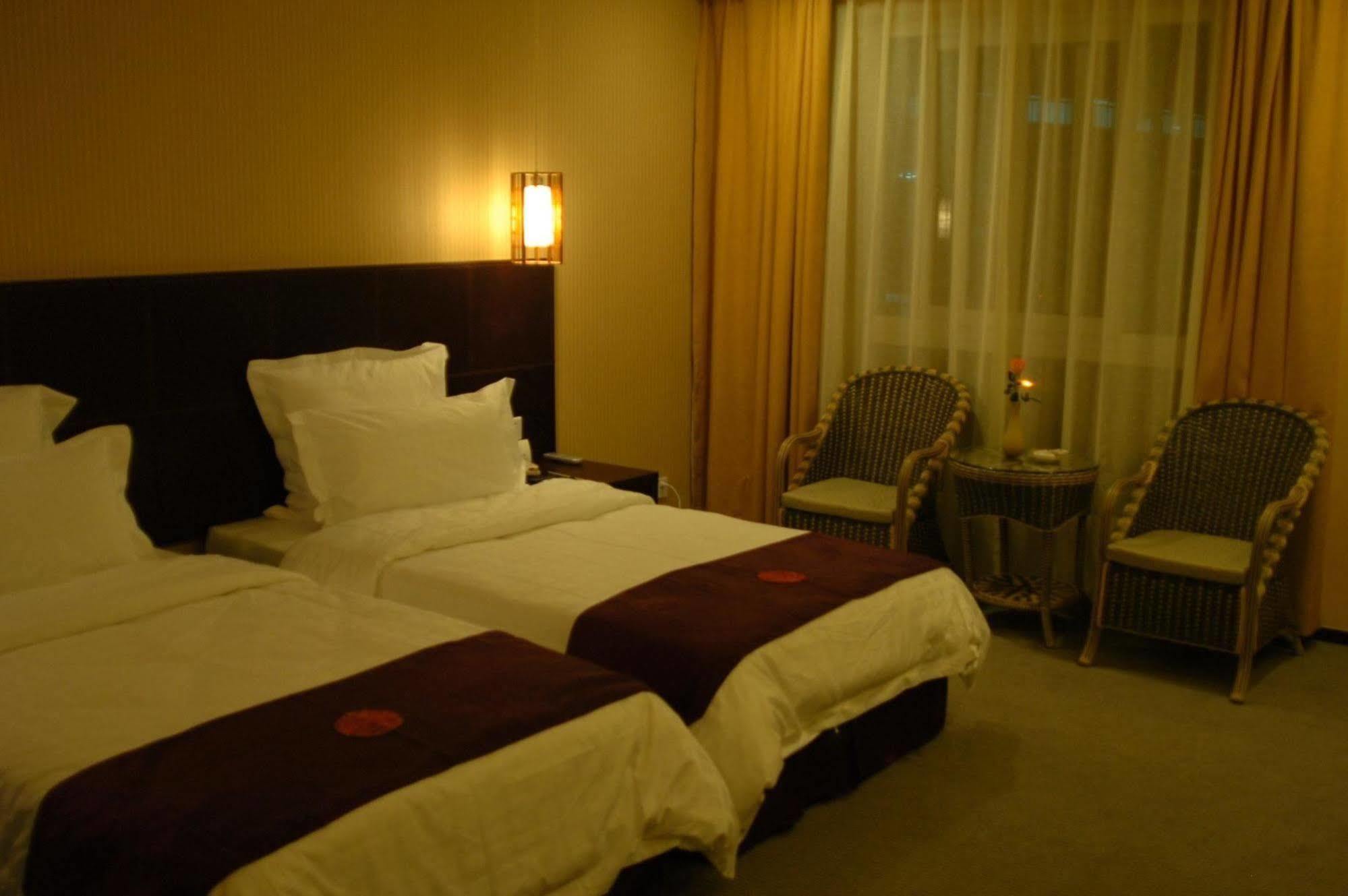 Hotel Super 8 Wenzhou Xingrong Extérieur photo
