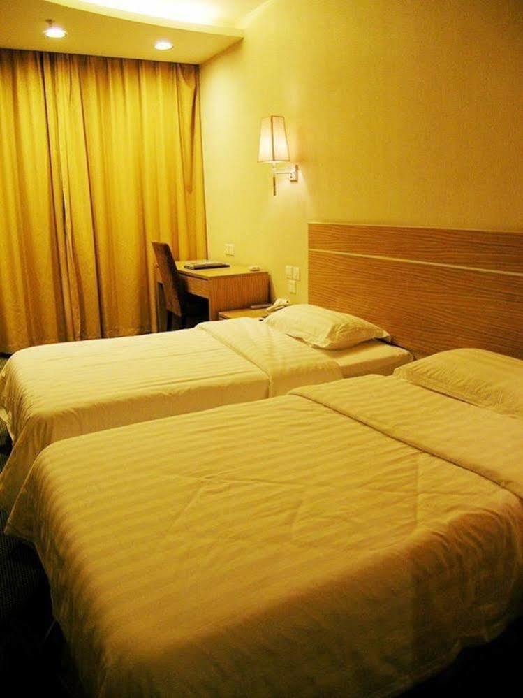 Hotel Super 8 Wenzhou Xingrong Extérieur photo